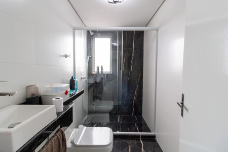 Apartamento para alugar com 136m², 3 quartos e sem vagaBanheiro