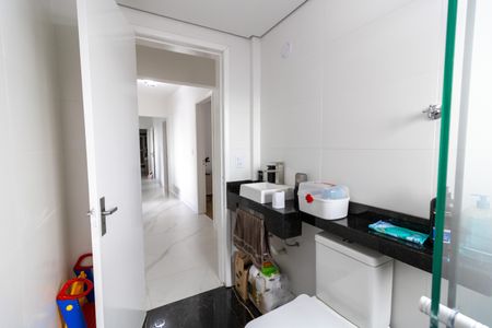 Apartamento para alugar com 136m², 3 quartos e sem vagaBanheiro