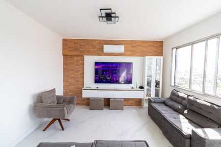 Apartamento para alugar com 136m², 3 quartos e sem vagaSala