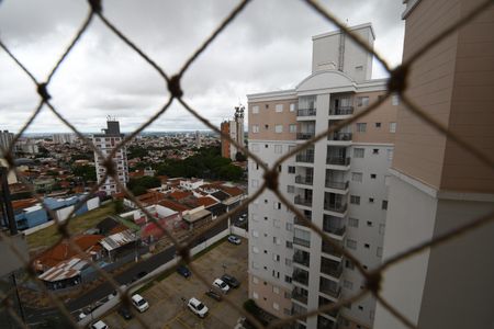 Apartamento à venda com 70m², 3 quartos e 2 vagasQuarto 2 - Vista