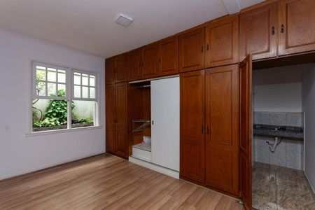 Casa à venda com 190m², 3 quartos e 1 vaga Casa à venda com 190m², 3 quartos e 1 vagaSuíte