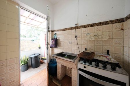Casa para alugar com 130m², 2 quartos e 2 vagasCozinha