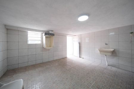 Casa para alugar com 130m², 2 quartos e 2 vagasÁrea externa