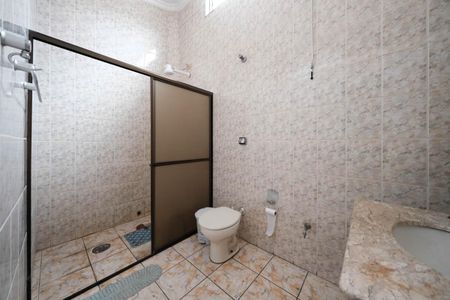 Casa para alugar com 130m², 2 quartos e 2 vagasBanheiro