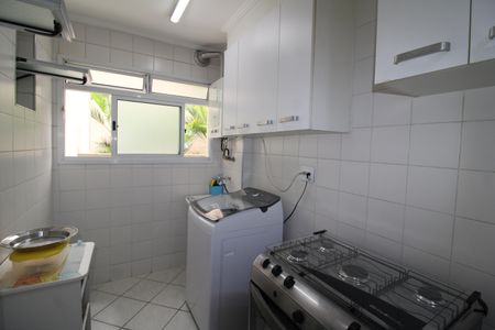 Apartamento para alugar com 70m², 3 quartos e 1 vagaÁrea de Serviço