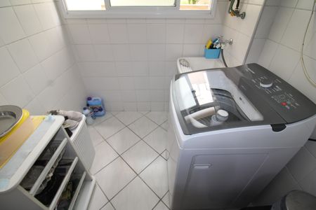 Apartamento para alugar com 70m², 3 quartos e 1 vagaÁrea de Serviço