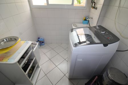 Apartamento para alugar com 70m², 3 quartos e 1 vagaÁrea de Serviço