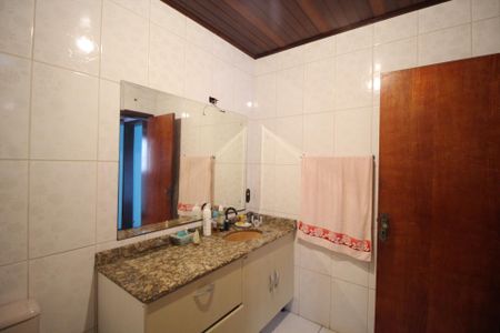 Banheiro da Suíte 1 de apartamento para alugar com 3 quartos, 312m² em Vila Ipiranga, Porto Alegre