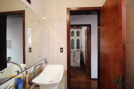 Apartamento para alugar com 312m², 3 quartos e 2 vagasBanheiro