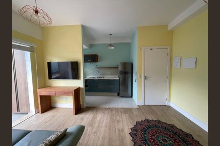 Sala de apartamento para alugar com 1 quarto, 55m² em Granja Viana, Cotia