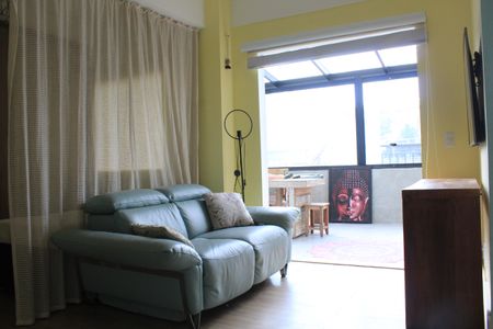 Sala de apartamento para alugar com 1 quarto, 55m² em Granja Viana, Cotia