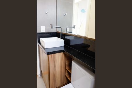 Apartamento para alugar com 53m², 2 quartos e 1 vaga Apartamento para alugar com 53m², 2 quartos e 1 vagaBanheiro