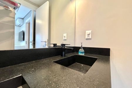 Apartamento à venda com 115m², 2 quartos e 2 vagasBanheiro da Suíte 2