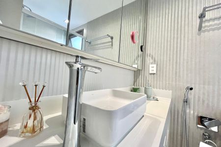Apartamento à venda com 115m², 2 quartos e 2 vagasBanheiro da Suíte 1