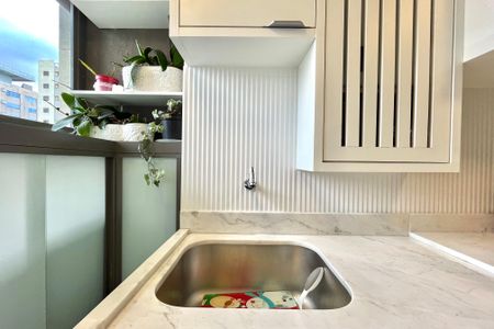 Apartamento à venda com 115m², 2 quartos e 2 vagasÁrea de Serviço