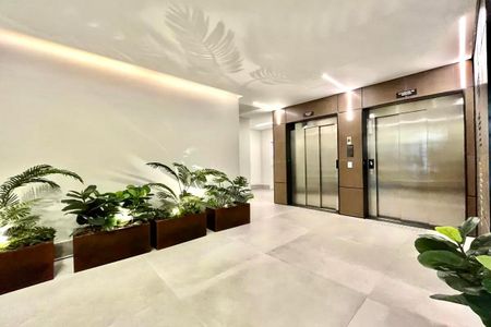 Apartamento à venda com 115m², 2 quartos e 2 vagasHall social