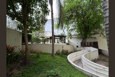 Apartamento à venda com 67m², 3 quartos e 1 vagaÁrea comum