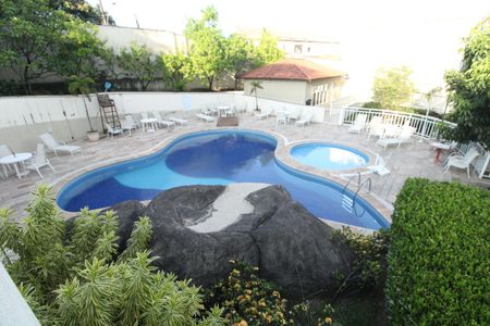 Apartamento à venda com 67m², 3 quartos e 1 vagaÁrea comum - Piscina