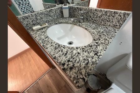 Apartamento à venda com 67m², 3 quartos e 1 vagaBanheiro Social