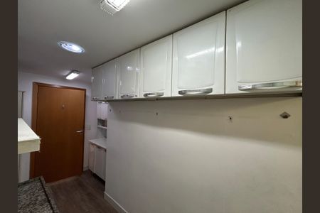 Apartamento à venda com 67m², 3 quartos e 1 vagaCozinha