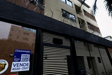 Apartamento à venda com 195m², 3 quartos e 4 vagasFachada com Plaquinha