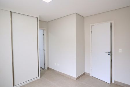 Apartamento à venda com 195m², 3 quartos e 4 vagasSuíte