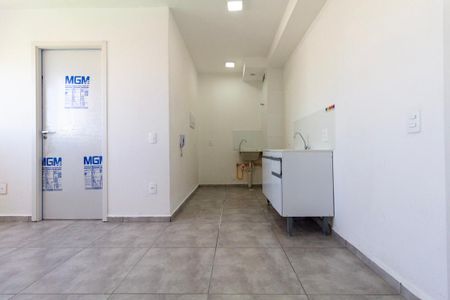 Apartamento para alugar com 34m², 2 quartos e sem vaga Apartamento para alugar com 34m², 2 quartos e sem vagaSala, Cozinha e Área de Serviço