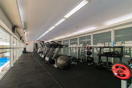 Casa de condomínio para alugar com 343m², 3 quartos e 4 vagasÁrea comum - Academia