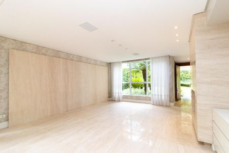 Casa de condomínio para alugar com 343m², 3 quartos e 4 vagasSala