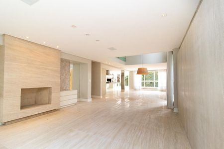 Sala de casa de condomínio para alugar com 3 quartos, 343m² em Campo Comprido, Curitiba