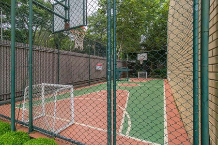 Casa de condomínio para alugar com 343m², 3 quartos e 4 vagasQuadra Esportiva