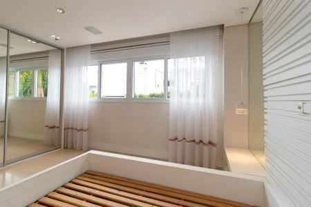 Casa de condomínio para alugar com 343m², 3 quartos e 4 vagasQuarto 3 - Suíte