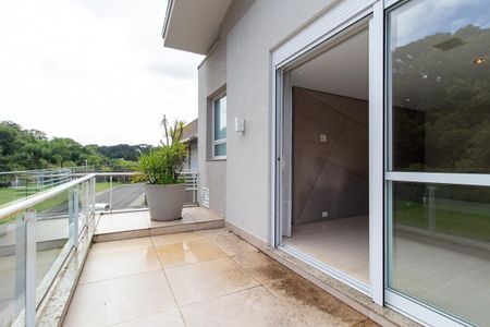 Casa de condomínio para alugar com 343m², 3 quartos e 4 vagasVaranda da Suite