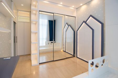 Casa de condomínio para alugar com 343m², 3 quartos e 4 vagasQuarto 2 - Suíte