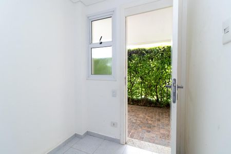 Casa de condomínio para alugar com 343m², 3 quartos e 4 vagasDespensa