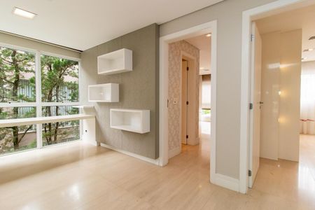 Casa de condomínio para alugar com 343m², 3 quartos e 4 vagasEscritório