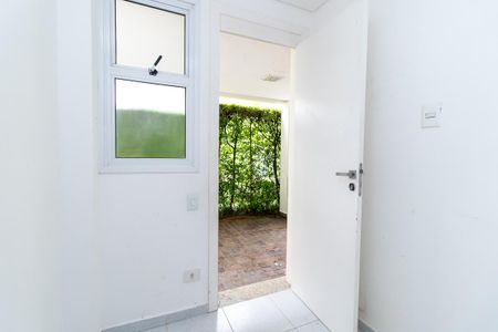 Casa de condomínio para alugar com 343m², 3 quartos e 4 vagasDespensa