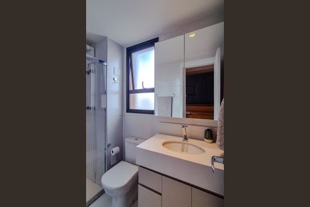 Banheiro de apartamento para alugar com 1 quarto, 31m² em Pompeia, São Paulo