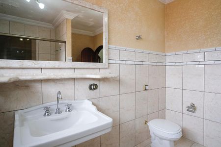 Casa à venda com 293m², 3 quartos e 5 vagasBanheiro