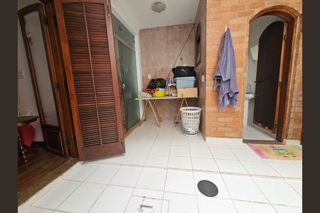 Casa à venda com 145m², 2 quartos e 2 vagasQuintal