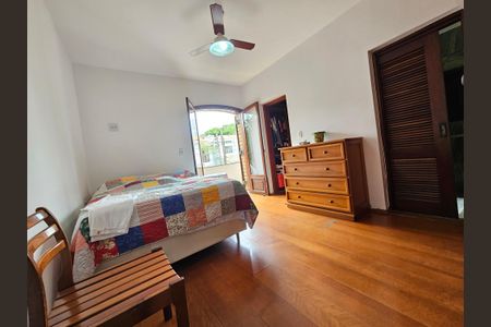 Casa à venda com 145m², 2 quartos e 2 vagasSuite