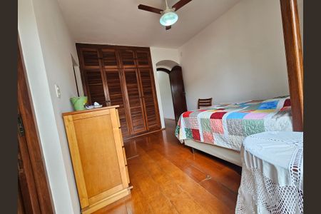 Casa à venda com 145m², 2 quartos e 2 vagasSuite