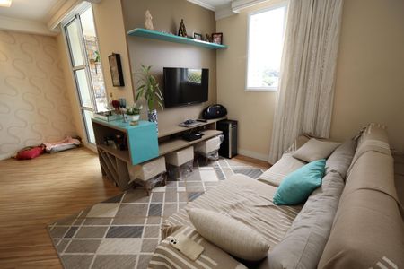 Apartamento à venda com 73m², 2 quartos e 1 vagaSala de TV