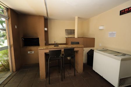 Apartamento à venda com 73m², 2 quartos e 1 vagaÁrea comum - Churrasqueira