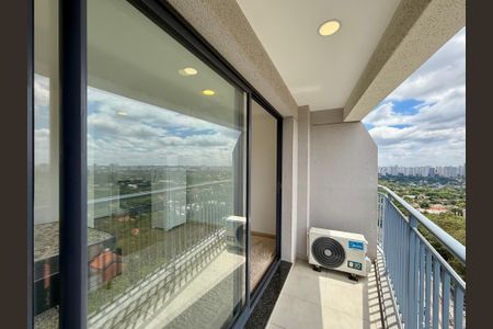 Sacada  de kitnet/studio para alugar com 0 quarto, 27m² em Santo Amaro, São Paulo