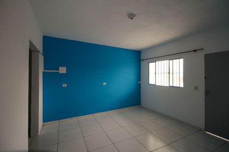 Sala de casa para alugar com 3 quartos, 110m² em Vila Antonieta, São Paulo