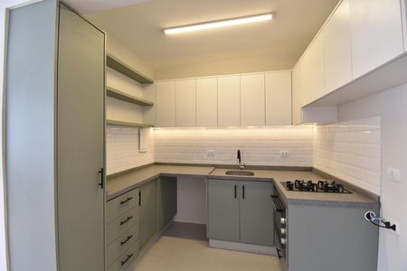 Cozinha de apartamento à venda com 1 quarto, 34m² em Bigorrilho, Curitiba