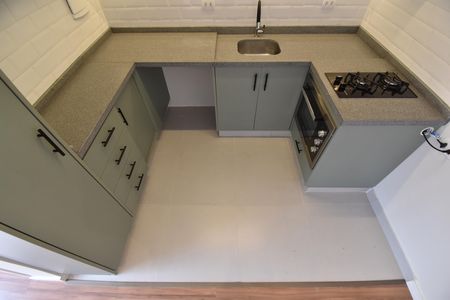 Cozinha de apartamento à venda com 1 quarto, 34m² em Bigorrilho, Curitiba