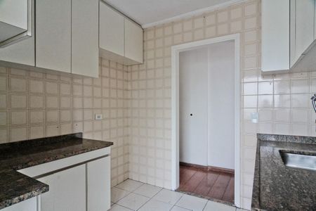 Apartamento à venda com 70m², 2 quartos e 1 vaga Apartamento à venda com 70m², 2 quartos e 1 vagaCozinha