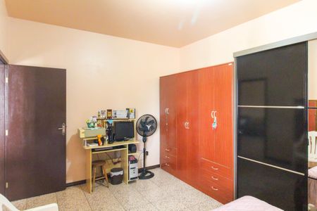 Casa à venda com 270m², 3 quartos e 2 vagasQuarto 1